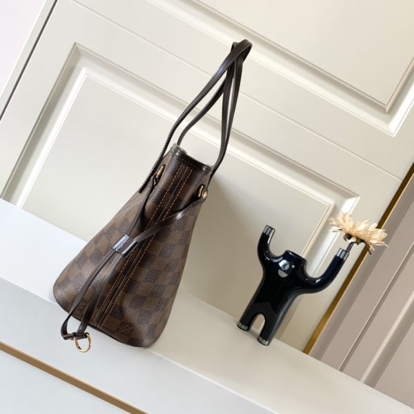 Louis Vuitton Monogram Neverfull MM Bag - Image 5
