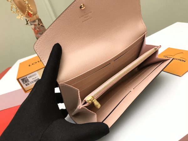 Louis Vuitton Envelope-Style Wallet –  Presbyopia Pink - Image 4