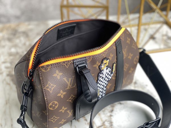 Louis Vuitton Presbyopic Doll Series Men's Bag - Image 3