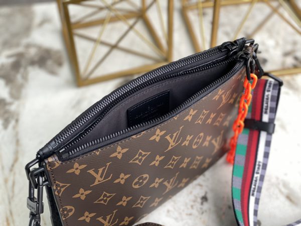 Louis Vuitton Men's Three-Piece Loop Handbag - Brown - Image 3