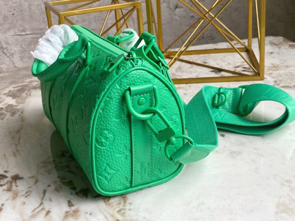 Louis Vuitton Men's Pillow Keepall 25 Handbag - Green - Image 5