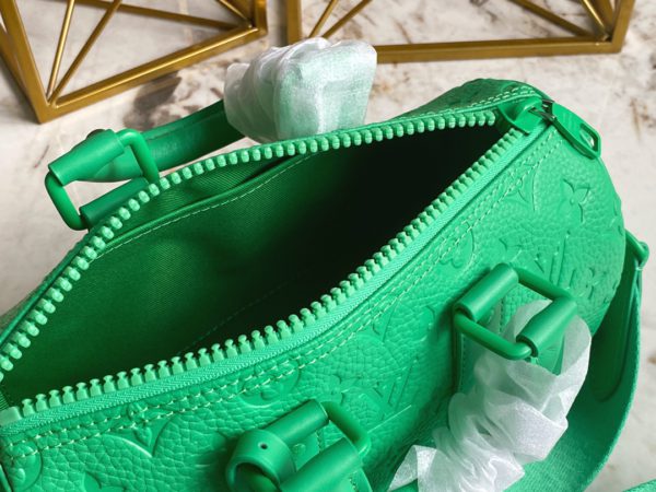 Louis Vuitton Men's Pillow Keepall 25 Handbag - Green - Image 4