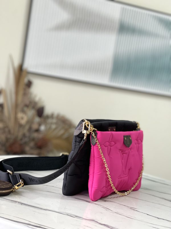 Louis Vuitton Maxi Multi Pochette Accessoires Bag - Black/Red Rose - Image 5