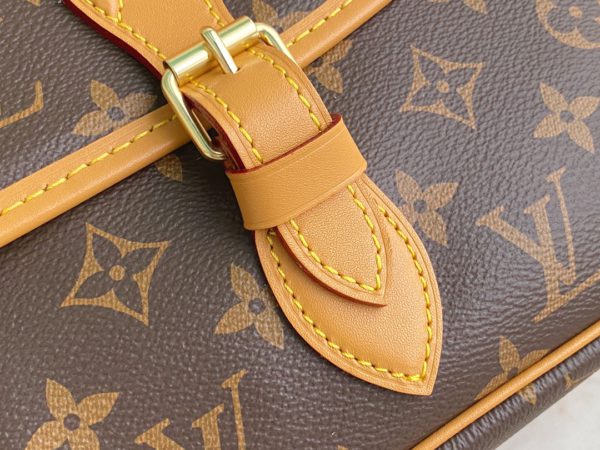Louis Vuitton Monogram Gibeciere GM Shoulder Bag - Image 5