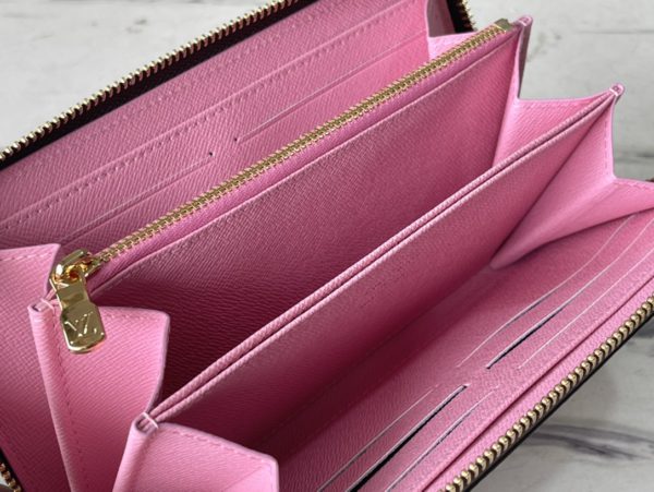 Louis Vuitton Monogram Canvas Zippy Wallet - Image 2