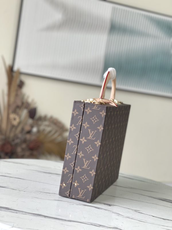 Louis Vuitton Monogram Jewelry Case - Red - Image 5