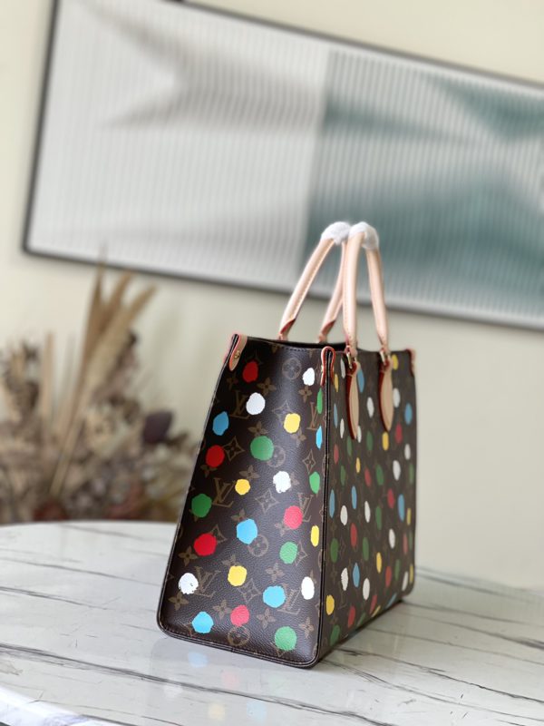 Louis Vuitton LV x YK OnTheGo Medium Handbag - Image 2