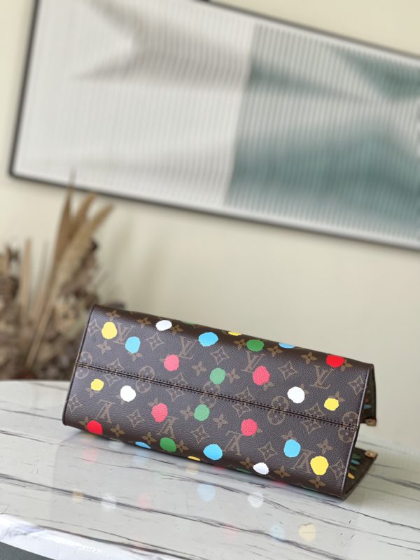Louis Vuitton LV x YK OnTheGo Medium Handbag - Image 6