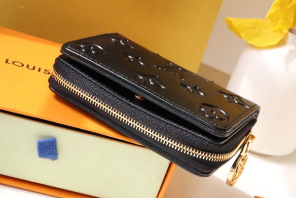 Louis Vuitton Lou Coussin Wallet - Black - Image 5