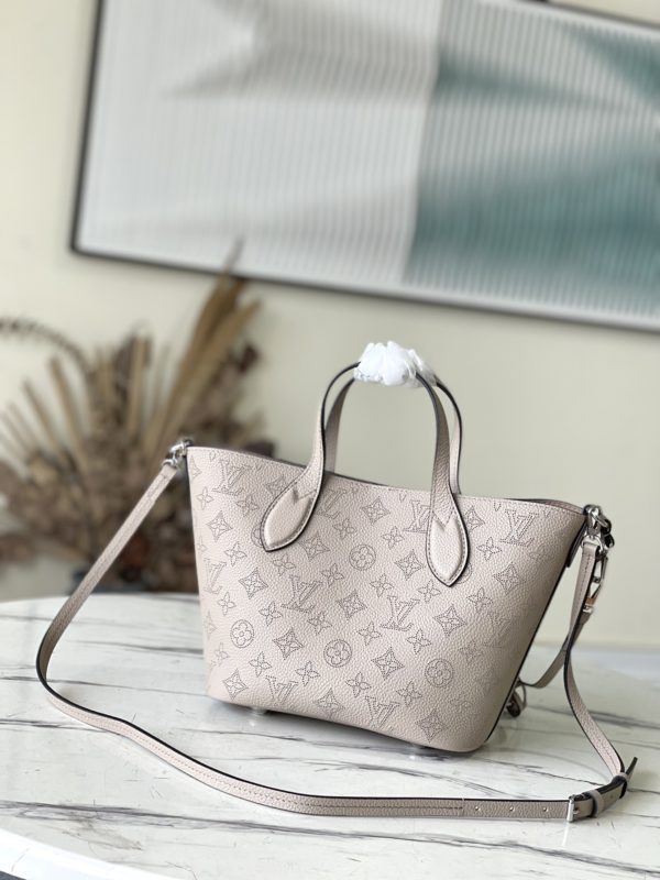 Louis Vuitton Grey Blossom Small Handbag - Image 4