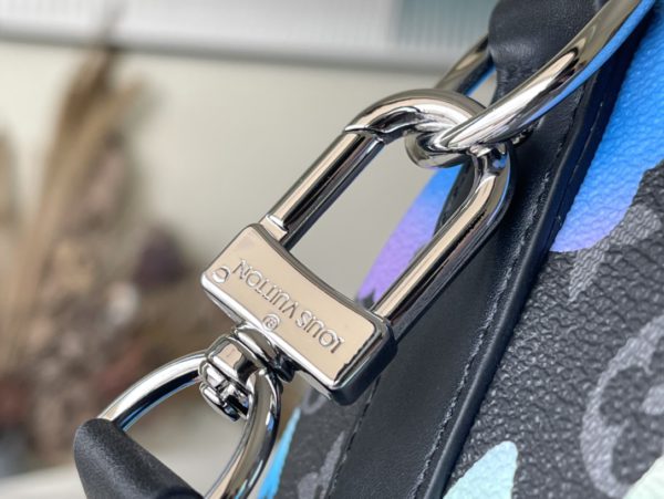 Louis Vuitton View Holiday Keepall Handbag - Image 6