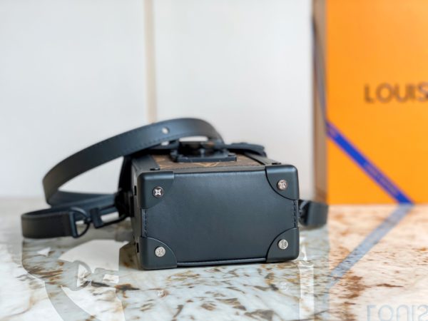 Louis Vuitton VERTICAL TRUNK Mini Men's Handbag - Image 4