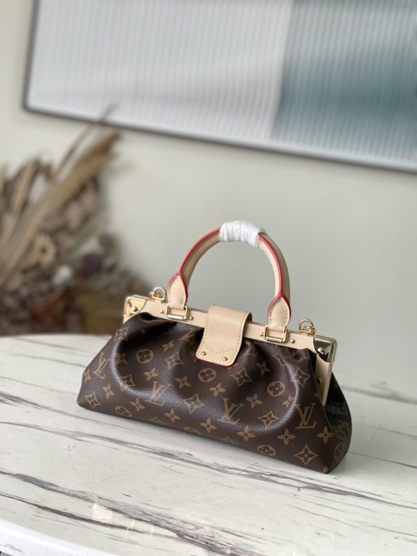Louis Vuitton Monogram Clutch Handbag - Image 6