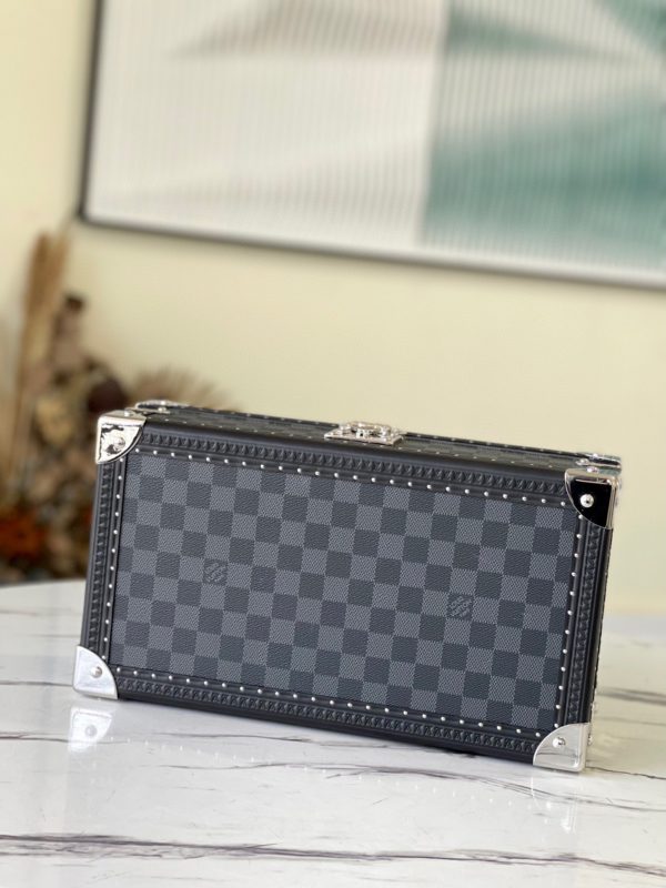 Louis Vuitton Heiger Blue 8-piece Watch Case - Image 9