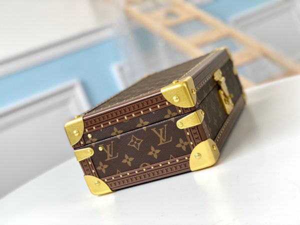 Louis Vuitton Presbyopia Xingli Hard Case - Image 2