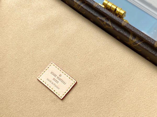 Louis Vuitton Presbyopia Xingli Hard Case - Image 9
