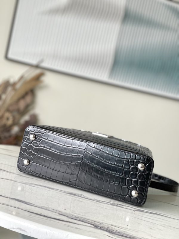 Louis Vuitton Crocodile Pattern Silver Buckle Medium Bag - Image 7