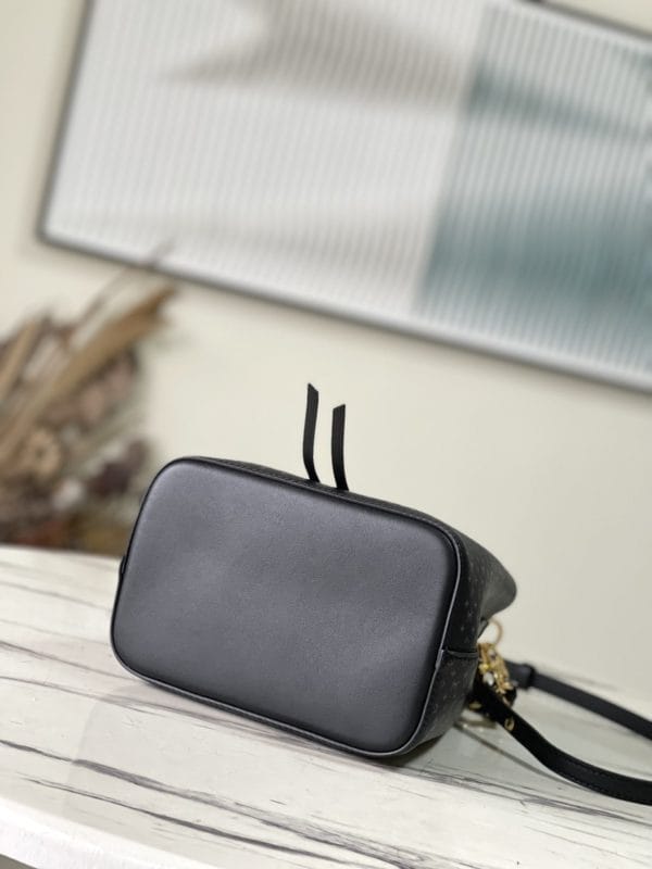 Louis Vuitton NeoNoé BB Bucket Bag - Black - Image 2