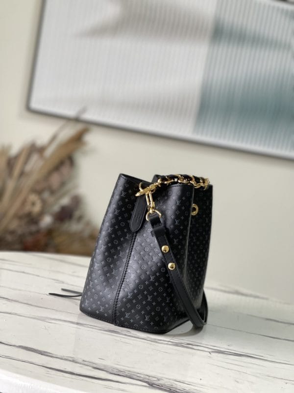 Louis Vuitton NeoNoé BB Bucket Bag - Black - Image 9