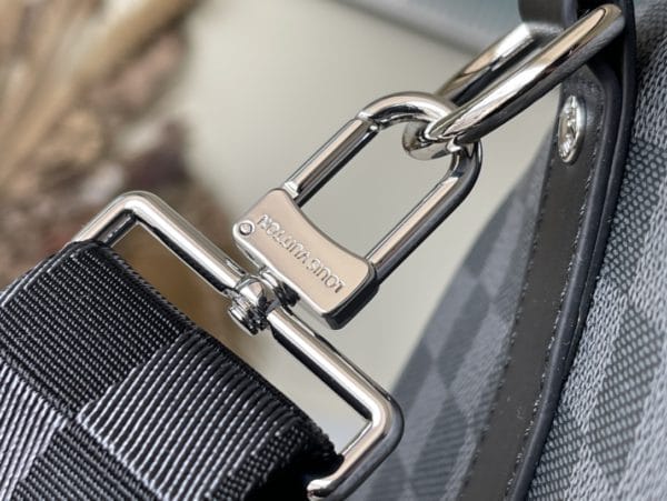 Louis Vuitton KEEPALL BANDOULIÈRE 50 Travel Bag - Black - Image 5
