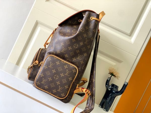 Louis Vuitton Presbyopia Leather Bag - Image 9