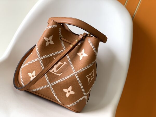 Louis Vuitton NéoNoé Bucket Bag - Brown - Image 4