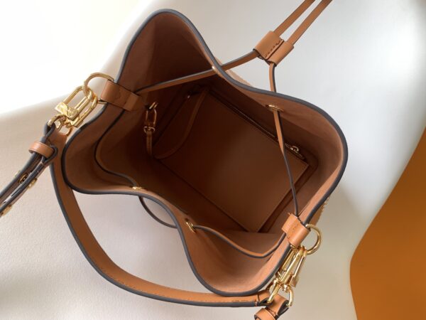 Louis Vuitton NéoNoé Bucket Bag - Brown - Image 2
