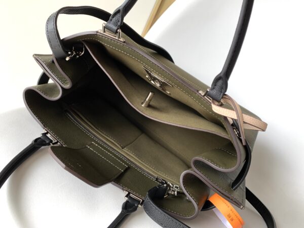 Louis Vuitton Lockme Day Bag - Green - Image 2