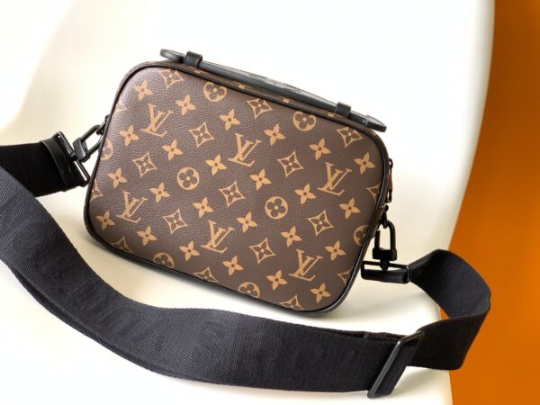 Louis Vuitton Monogram S Lock Messenger Bag - Black - Image 4