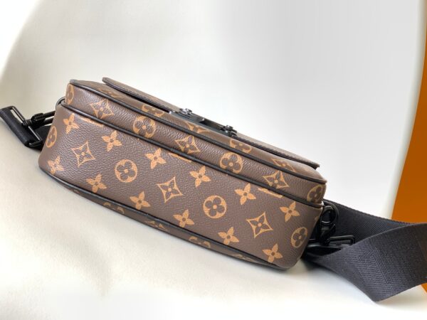 Louis Vuitton Monogram S Lock Messenger Bag - Black - Image 3