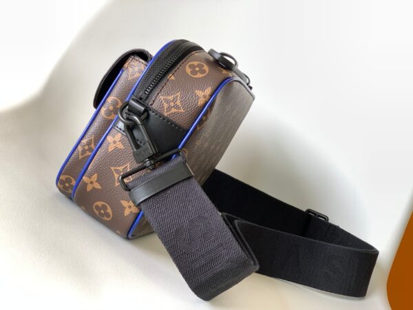 Louis Vuitton Monogram S Lock Messenger Bag - Blue - Image 5