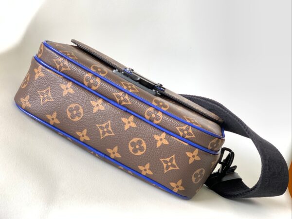 Louis Vuitton Monogram S Lock Messenger Bag - Blue - Image 3