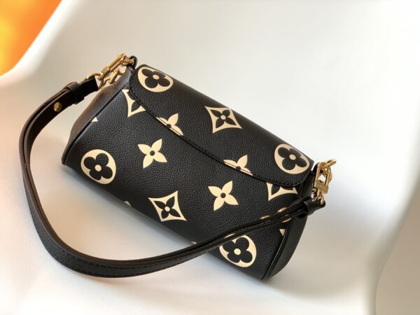Louis Vuitton Monogram Favorite Handbag - Black - Image 2