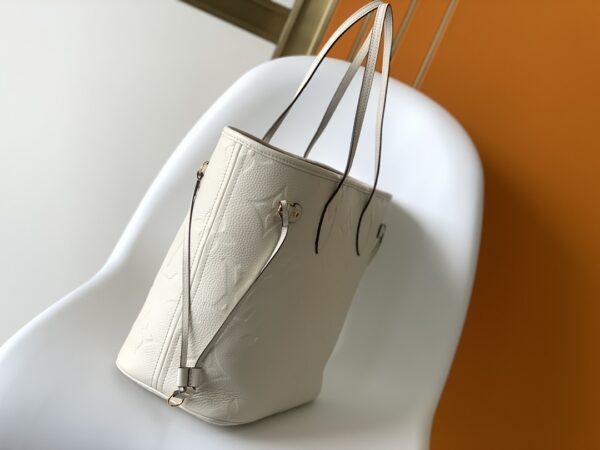 Louis Vuitton Neverfull Medium Shopping Bag – White - Image 5
