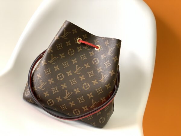 Louis Vuitton NéoNoé Bucket Bag – Red - Image 3