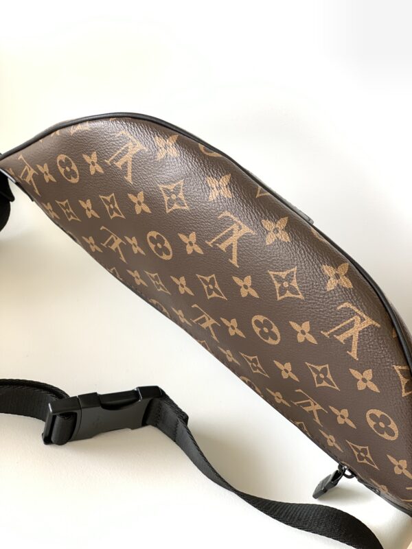 Louis Vuitton Monogram Discovery Waist Bag - Brown - Image 3