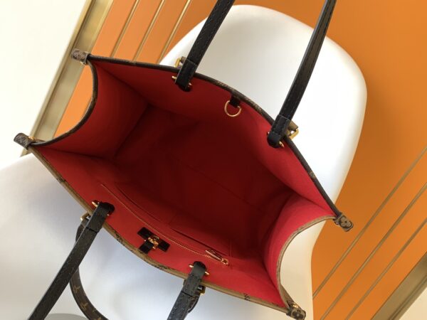 Louis Vuitton ONTHEGO Medium Handbag - Black - Image 2