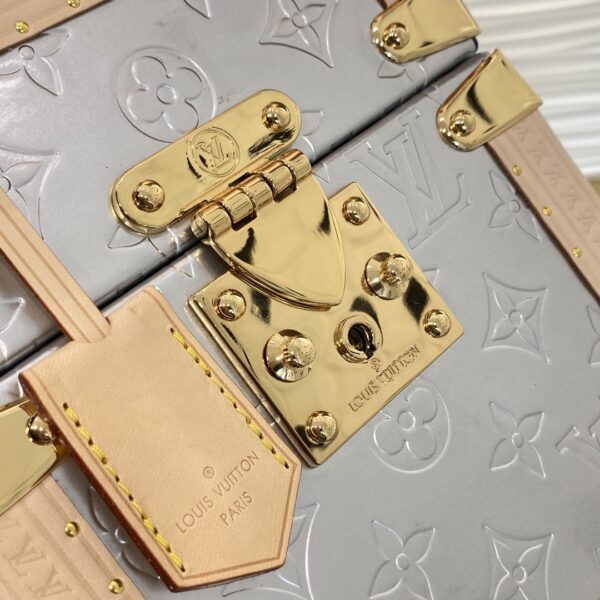 Louis Vuitton Multicamera Box - Cream - Image 3
