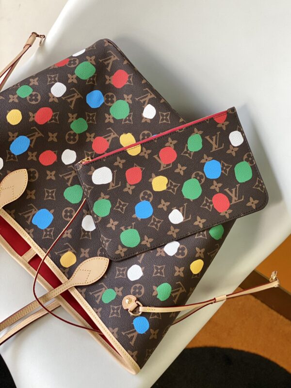Louis Vuitton Neverfull Polka Dot Handbag - Image 2