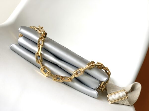 Louis Vuitton Caramel Coussin Trumpeter Bag - Silver - Image 3