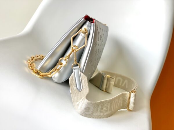 Louis Vuitton Caramel Coussin Trumpeter Bag - Silver - Image 5