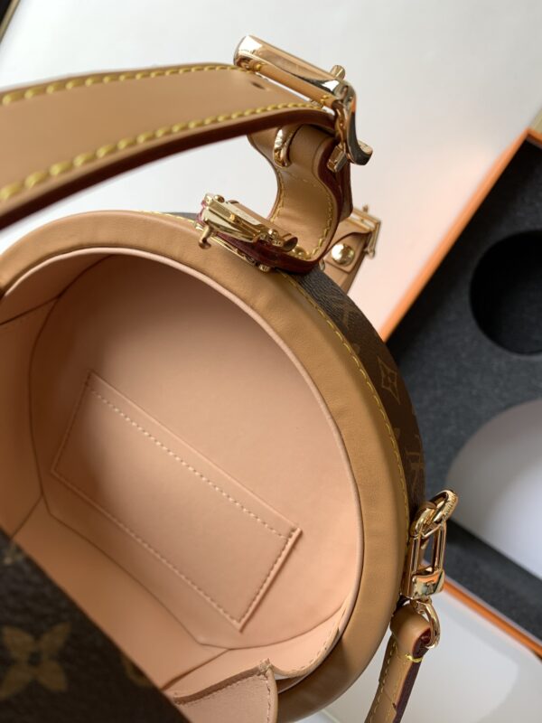 Louis Vuitton Monogram Carry-On Small Pouch Hat Box - Image 2