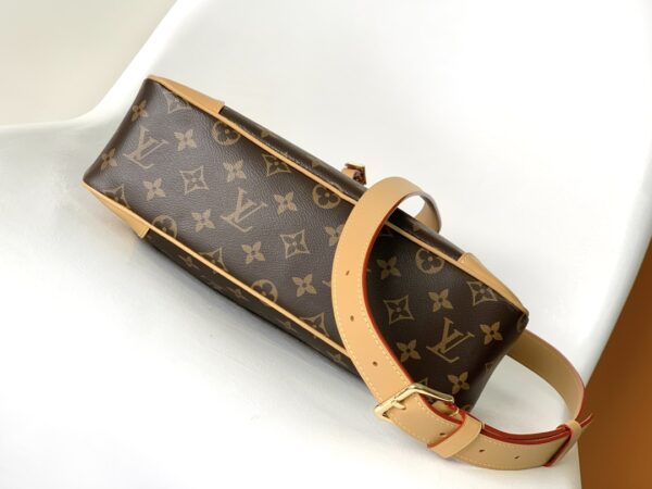 Louis Vuitton Odeon Medium Monogram Canvas Handbag - Image 3