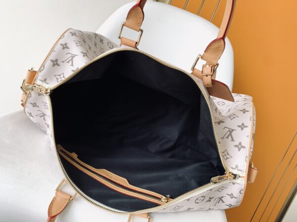 Louis Vuitton Neverfull Classic Handbag - White - Image 2