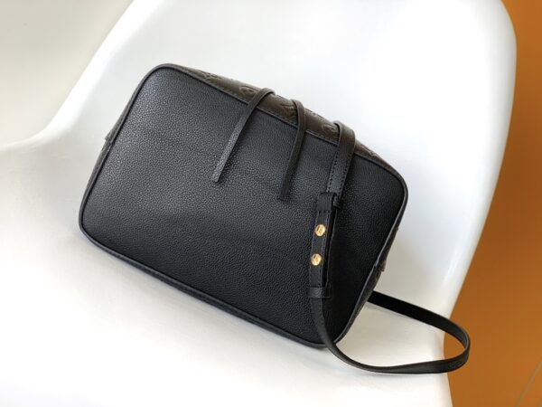 Louis Vuitton NéoNoé Medium Bucket Bag - Black - Image 3