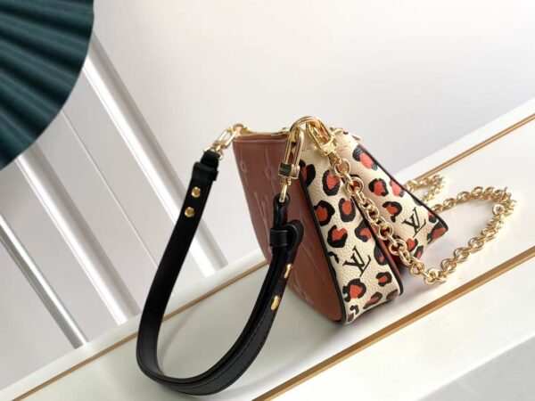 Louis Vuitton Multi Pochette Accessoires Handbag - Brown - Image 3