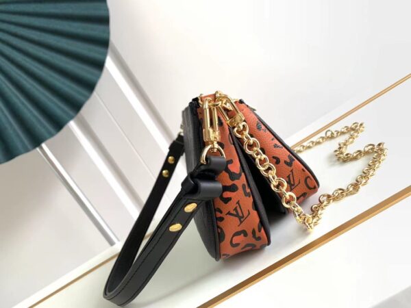 Louis Vuitton Multi Pochette Accessoires Handbag - Black - Image 4