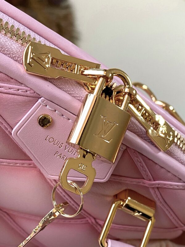 Louis Vuitton Gradient Nicolas Ghesquiere Handbag - Pink - Image 4