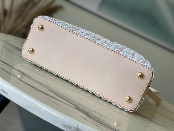 Louis Vuitton Heavenly Capucines Large Handbag - White - Image 4