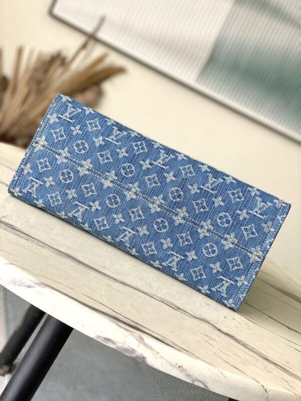 Louis Vuitton Onthego Medium Denim Square Bag - Blue - Image 3